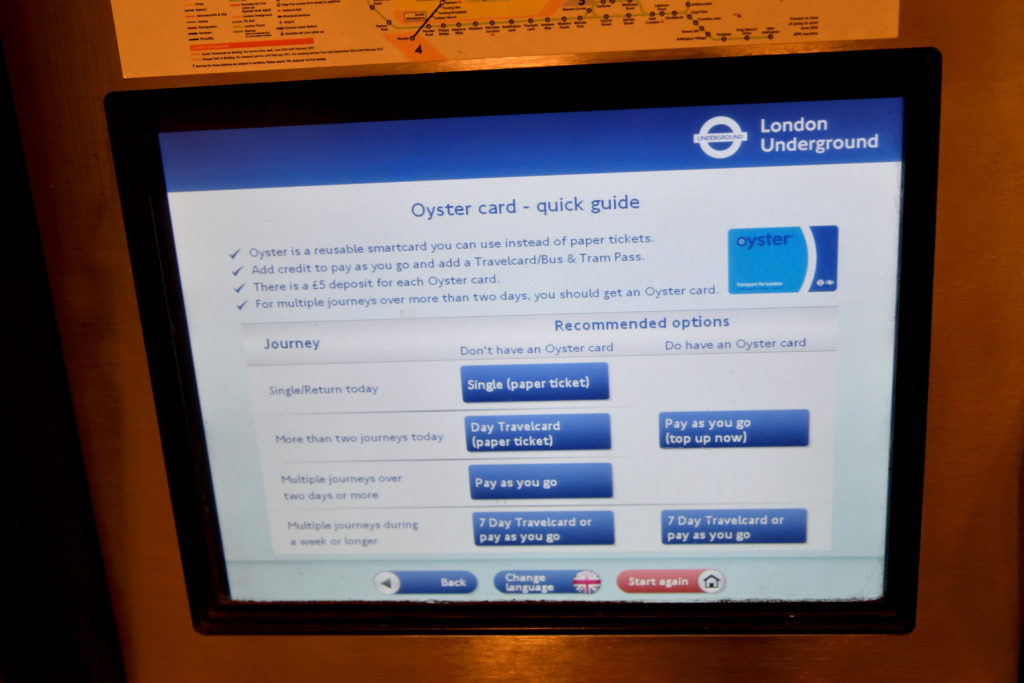 ロンドン地下鉄の、券売機画面