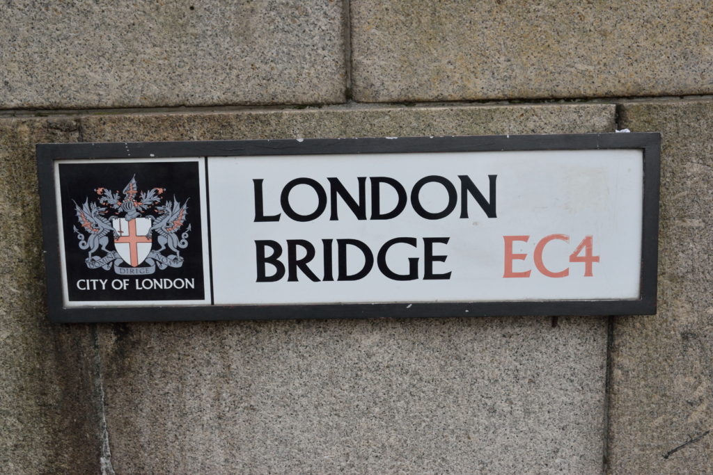 ロンドン橋の標識