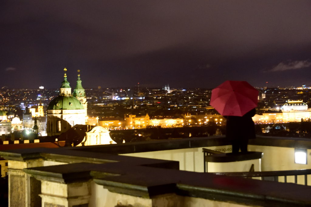 プラハの街の夜景